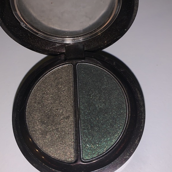 L’Oréal Shadow duo and hyper curl mascara combo - Picture 4 of 9